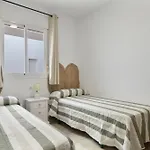 Апартаменти Perez Zara 5 *